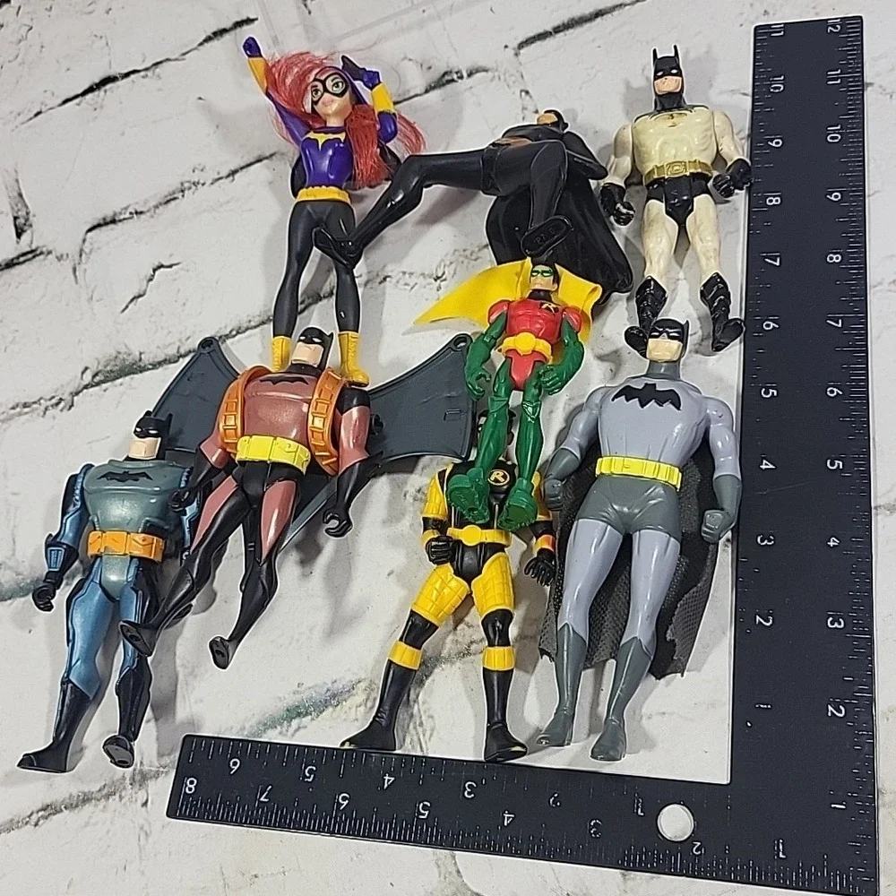 DC Comics Batman Robin Bat Girl Action‎ Figures Lot Of 8 Super Hero Toys
